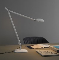 Volee desk lamp